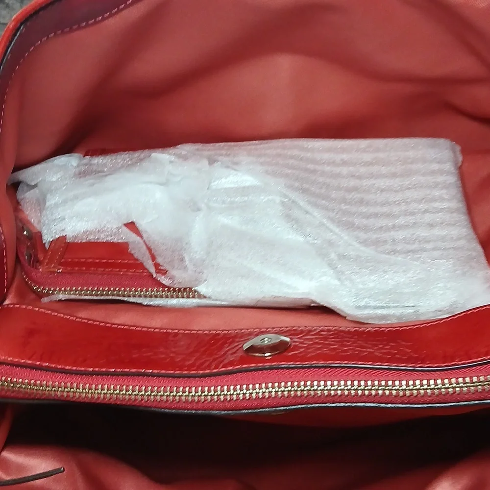 Coach “Chelsea Jayden” 18960 Patent Leather Bag  With Wristlet– Cherry Red 💋✨ - Picture 7 of 8